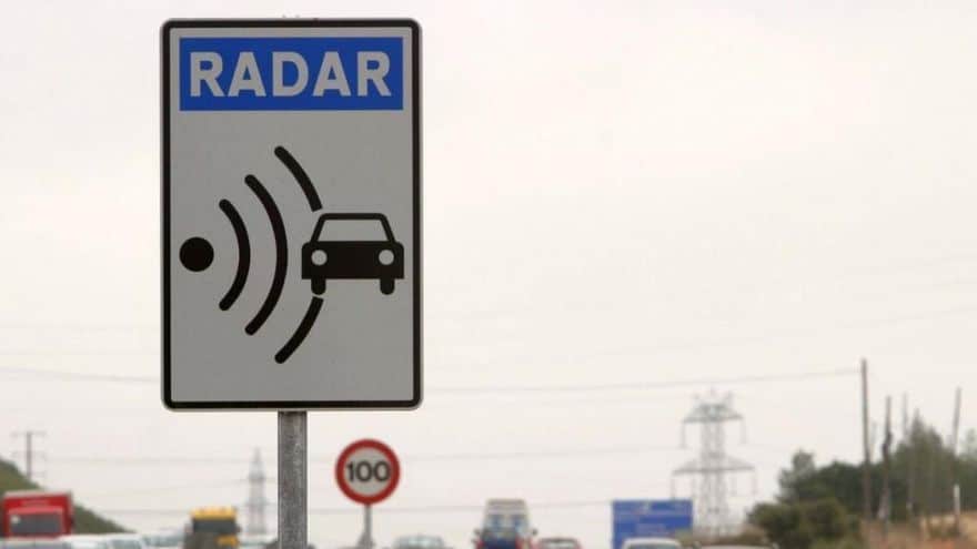 Los radares y los microcoches ¿puede un coche sin carnet saltarse un radar? Despejamos dudas