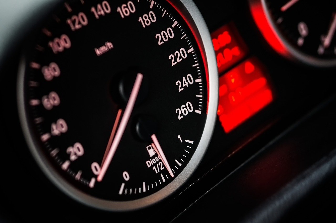 Velocidad máxima para un cuatriciclo ligero – lo que debes saber